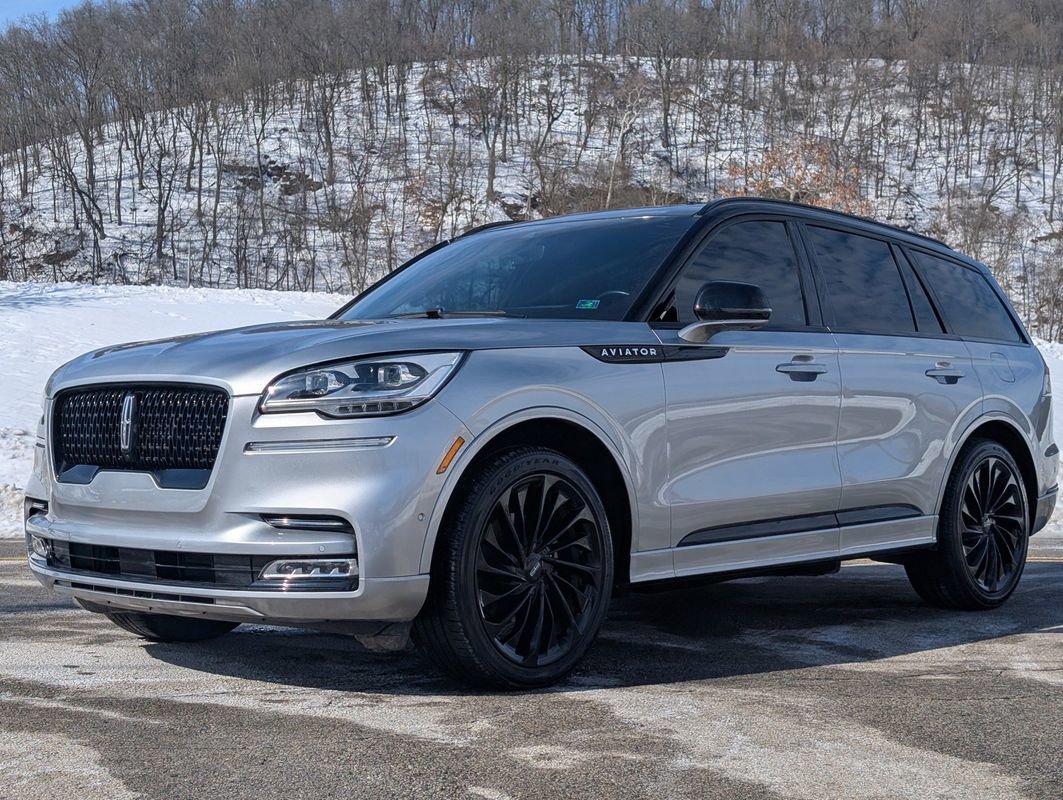Used 2023 Lincoln Aviator Black Label w/ Jet Package image 16