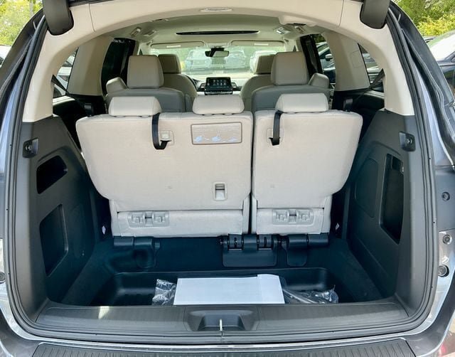 New 2027 Honda Odyssey EX-L image 24