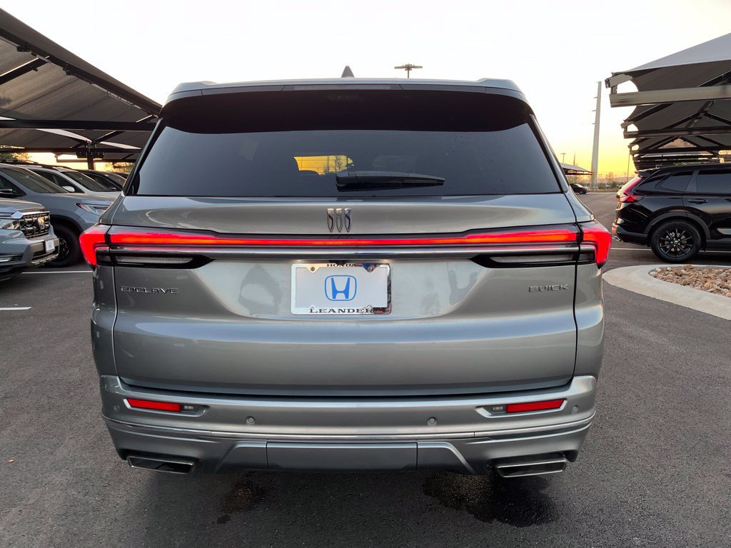 Used 2025 Buick Enclave Avenir w/ Super Cruise Package FWD image 5