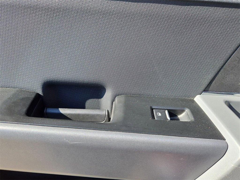 Used 2025 Ford F150 XLT w/ Equipment Group 301A Standard image 27