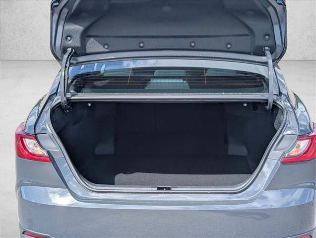 Used 2025 Toyota Camry LE image 6