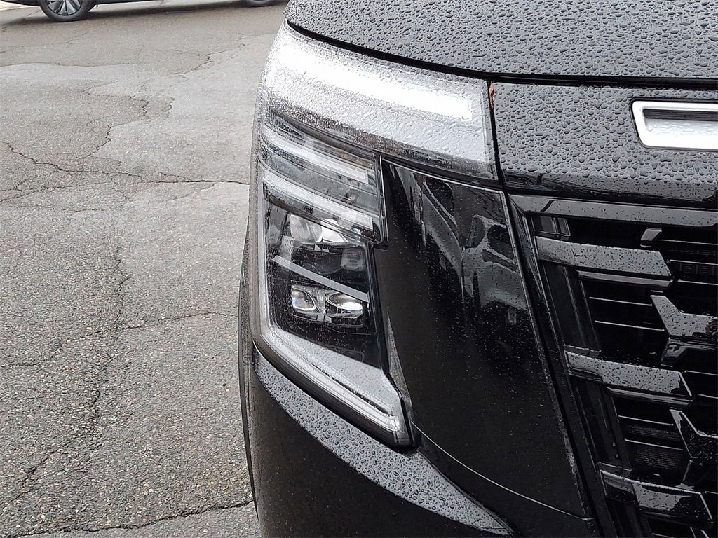 Used 2025 Nissan Armada PRO-4X image 10