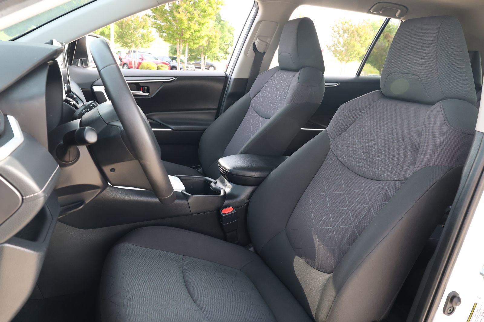 Used 2024 Toyota RAV4 XLE w/ Weather Package image 28