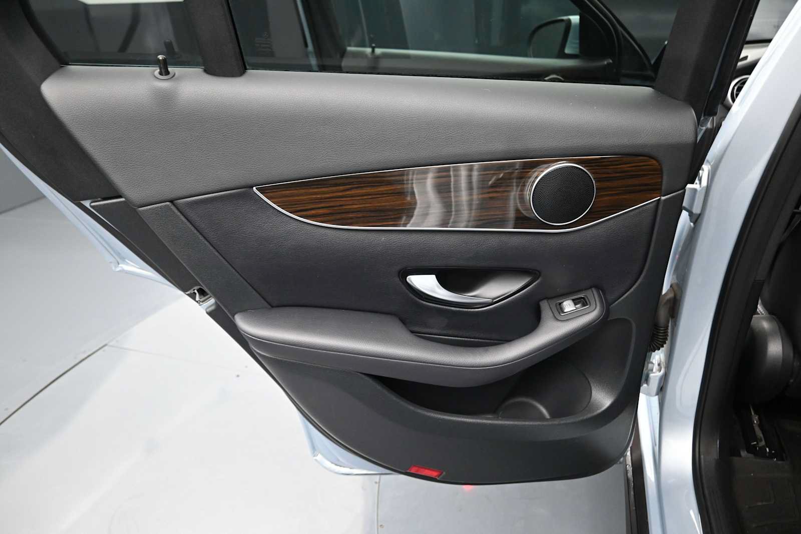 Used 2018 Mercedes-Benz GLC 300 image 17