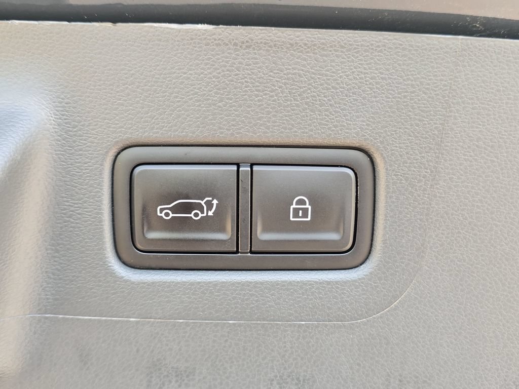 Used 2026 Hyundai Santa Fe SEL FWD image 14
