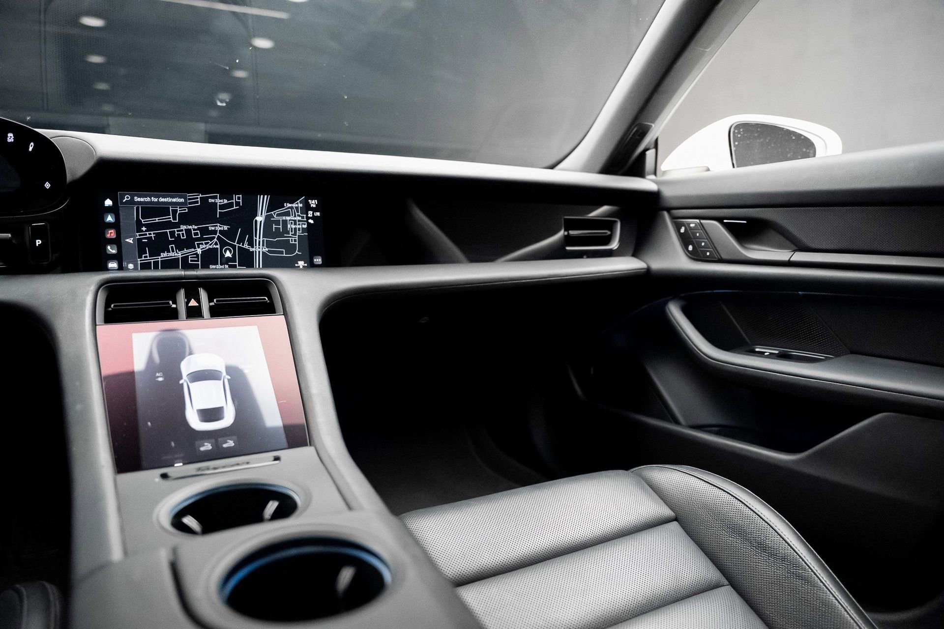 Used 2022 Porsche Taycan image 38