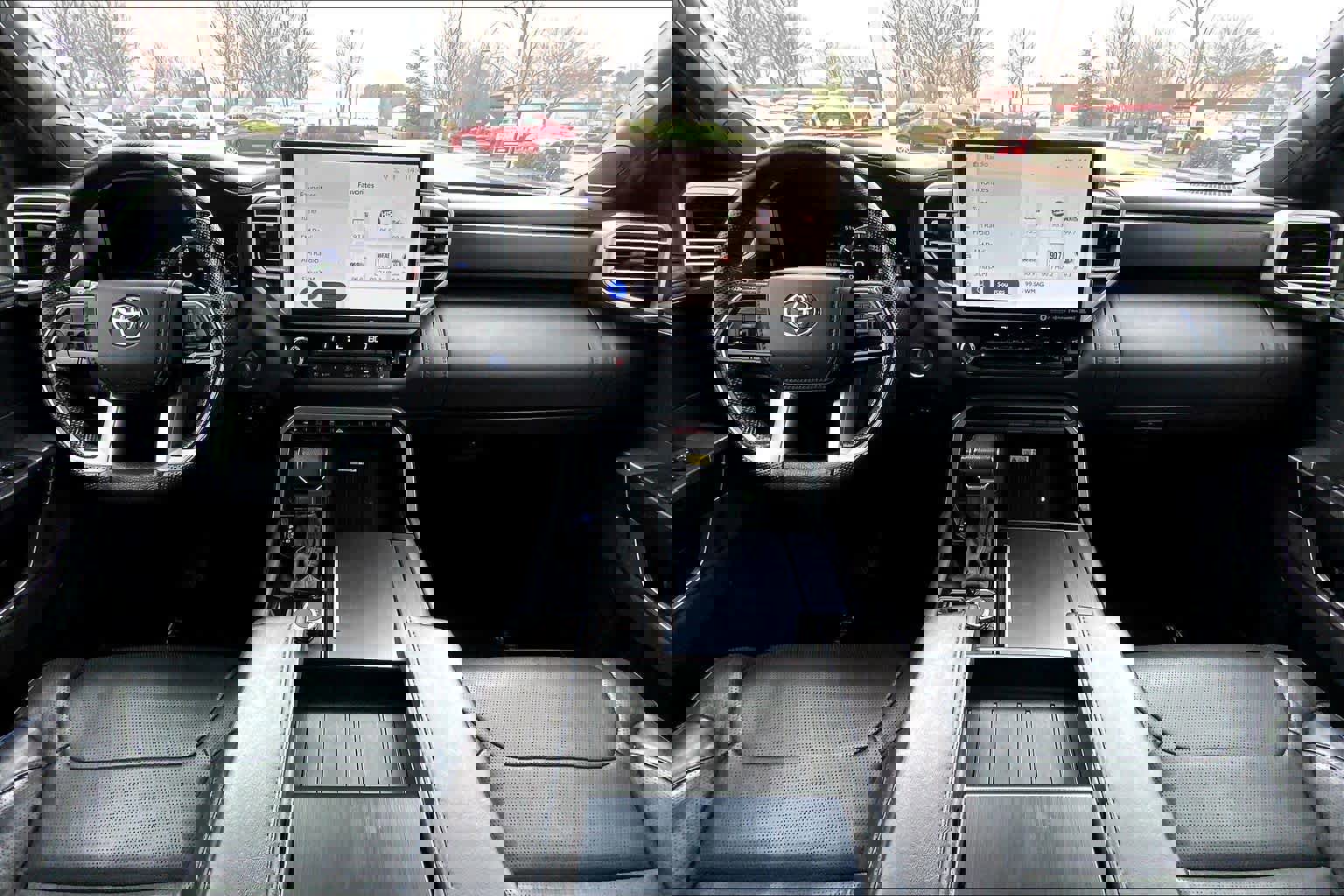 Used 2024 Toyota Tundra Platinum image 16