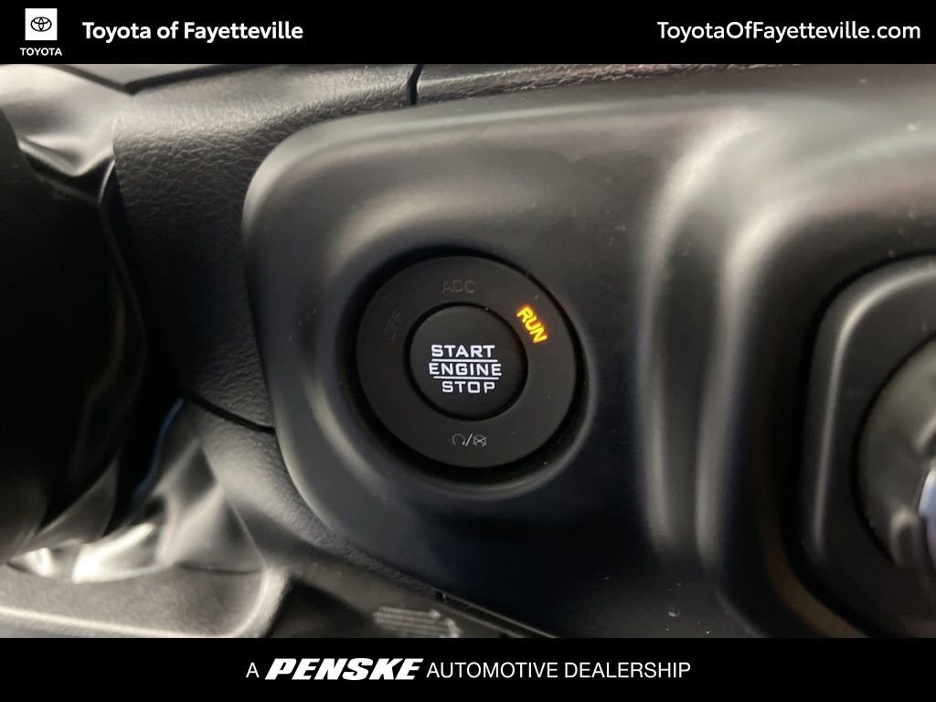 Used 2023 Jeep Gladiator Rubicon w/ LED Lighting Group AWD/4WD image 28