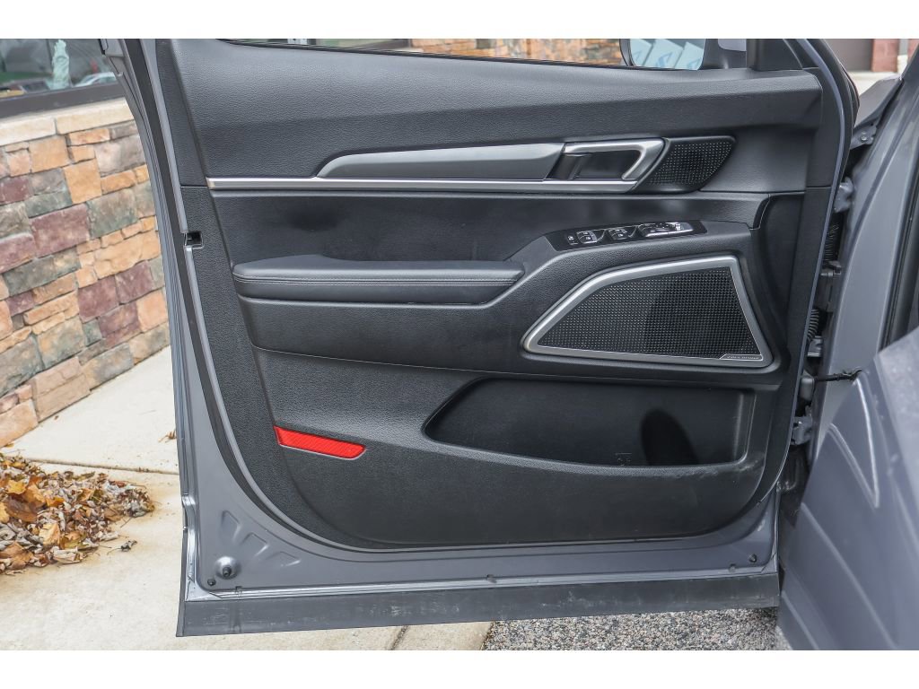 Used 2022 Kia Telluride LX image 9