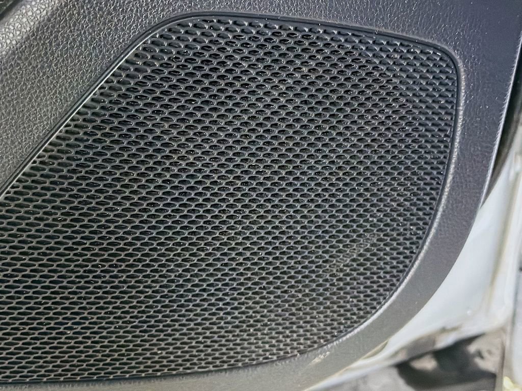 Used 2022 Toyota Corolla Cross XLE image 22