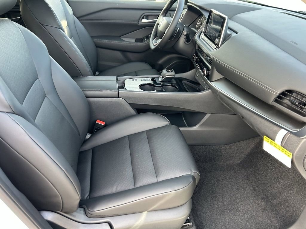 New 2026 Nissan Rogue SV image 9