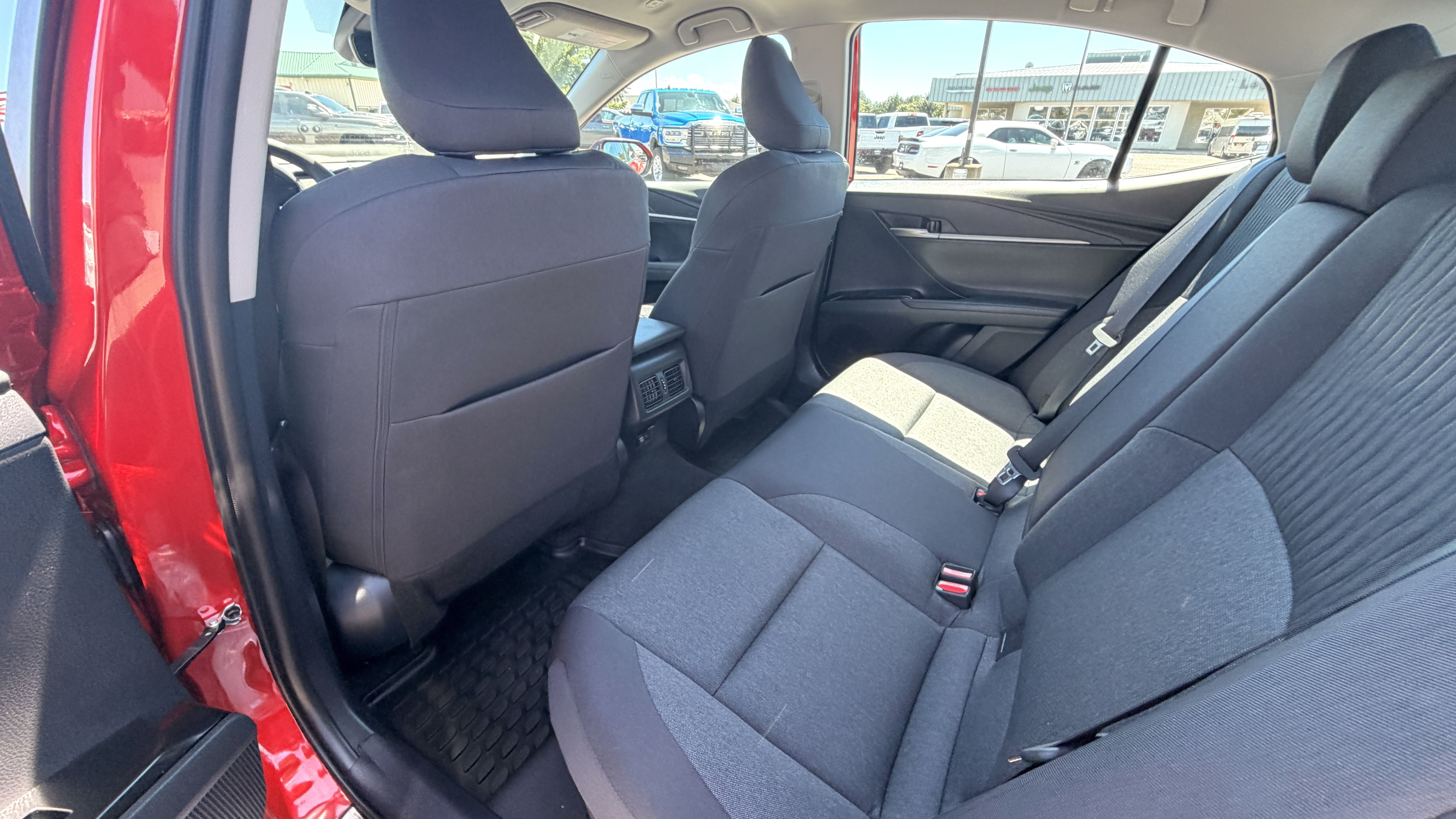 Used 2025 Toyota Camry LE w/ Convenience Package FWD image 17