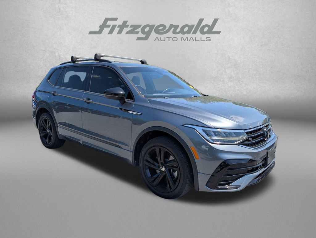 Used 2023 Volkswagen Tiguan SE R-Line AWD/4WD image 1