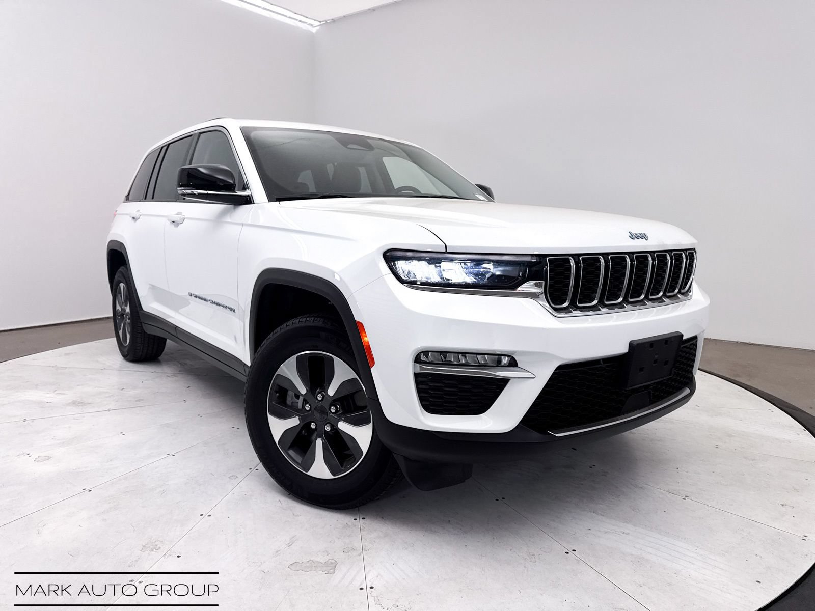 Used 2023 Jeep Grand Cherokee 4WD 4xe