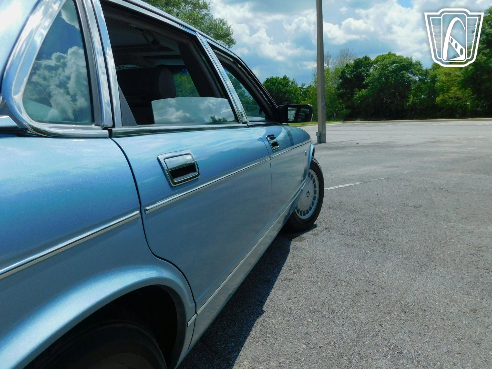 Used 1991 Jaguar XJ Vanden Plas image 31
