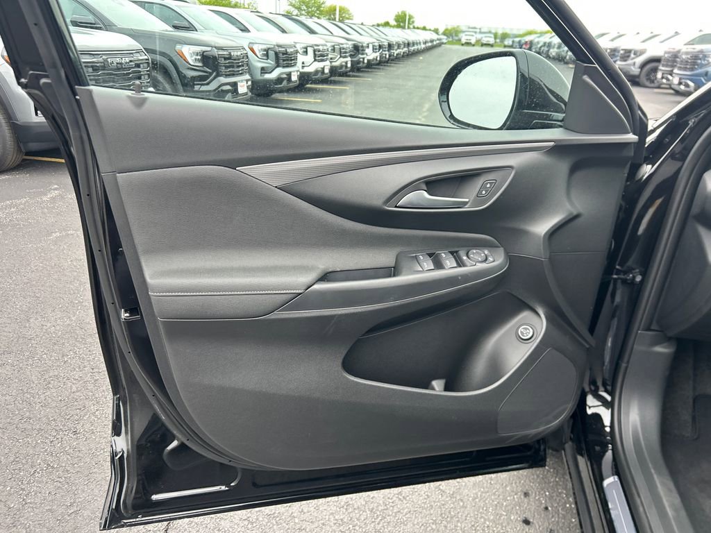 New 2026 Buick Envista Avenir FWD image 16