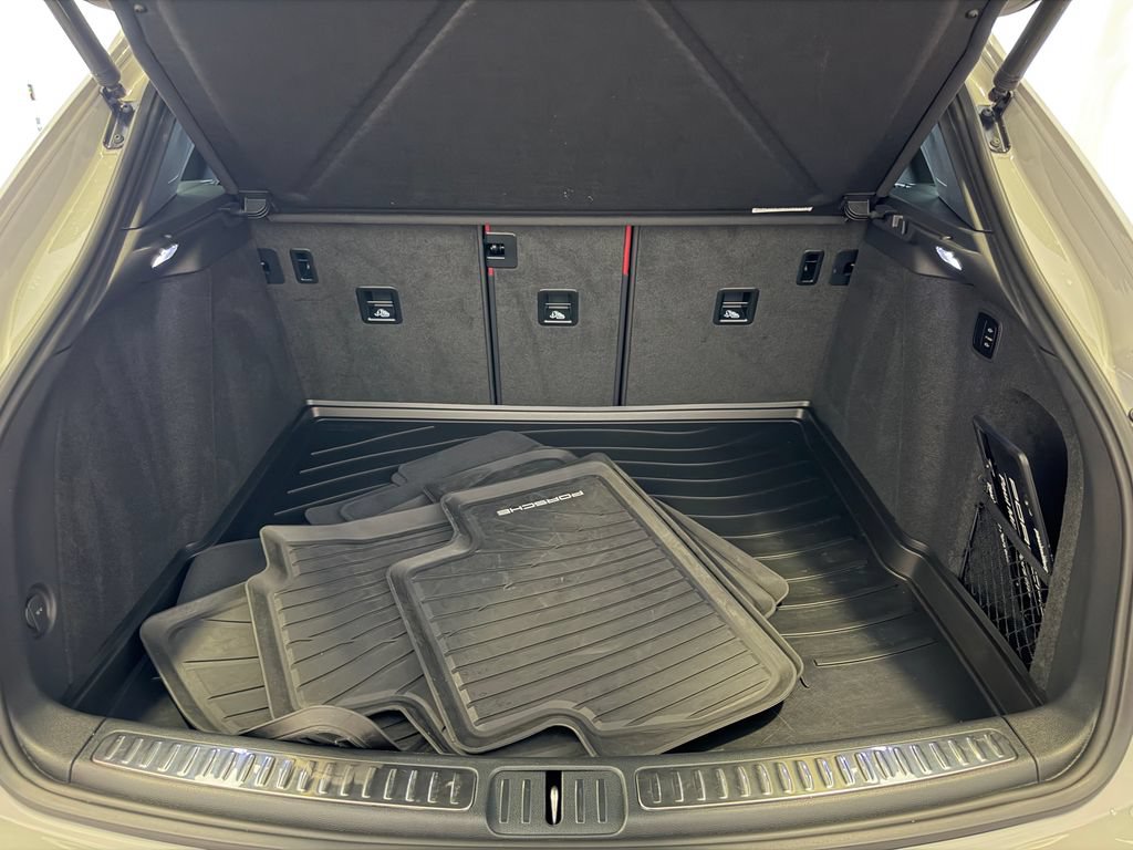 Certified 2026 Porsche Macan S AWD/4WD image 29