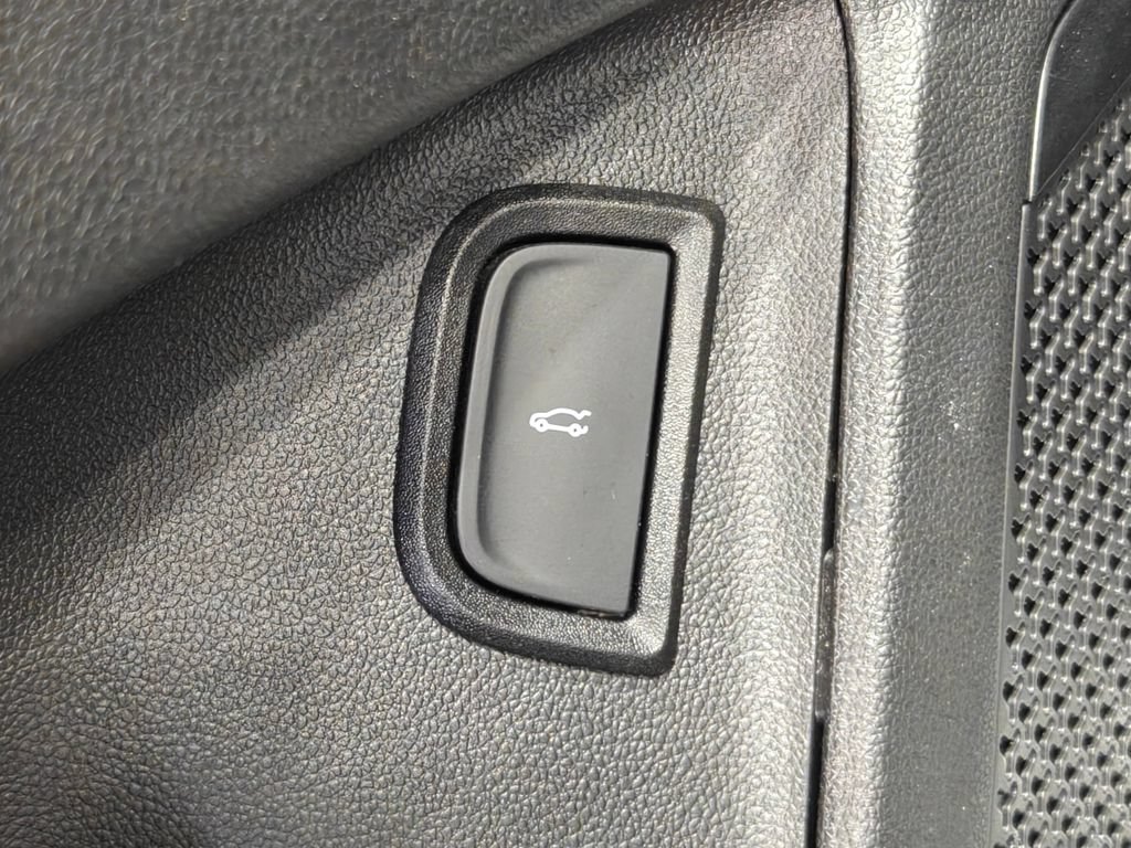 Used 2024 Chevrolet Blazer EV LT AWD/4WD image 63