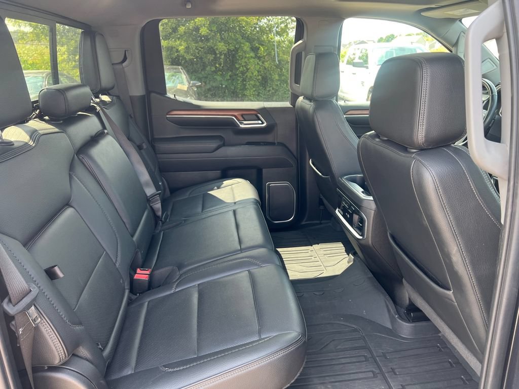Used 2023 GMC Sierra 1500 Denali w/ Denali Reserve Package AWD/4WD image 35