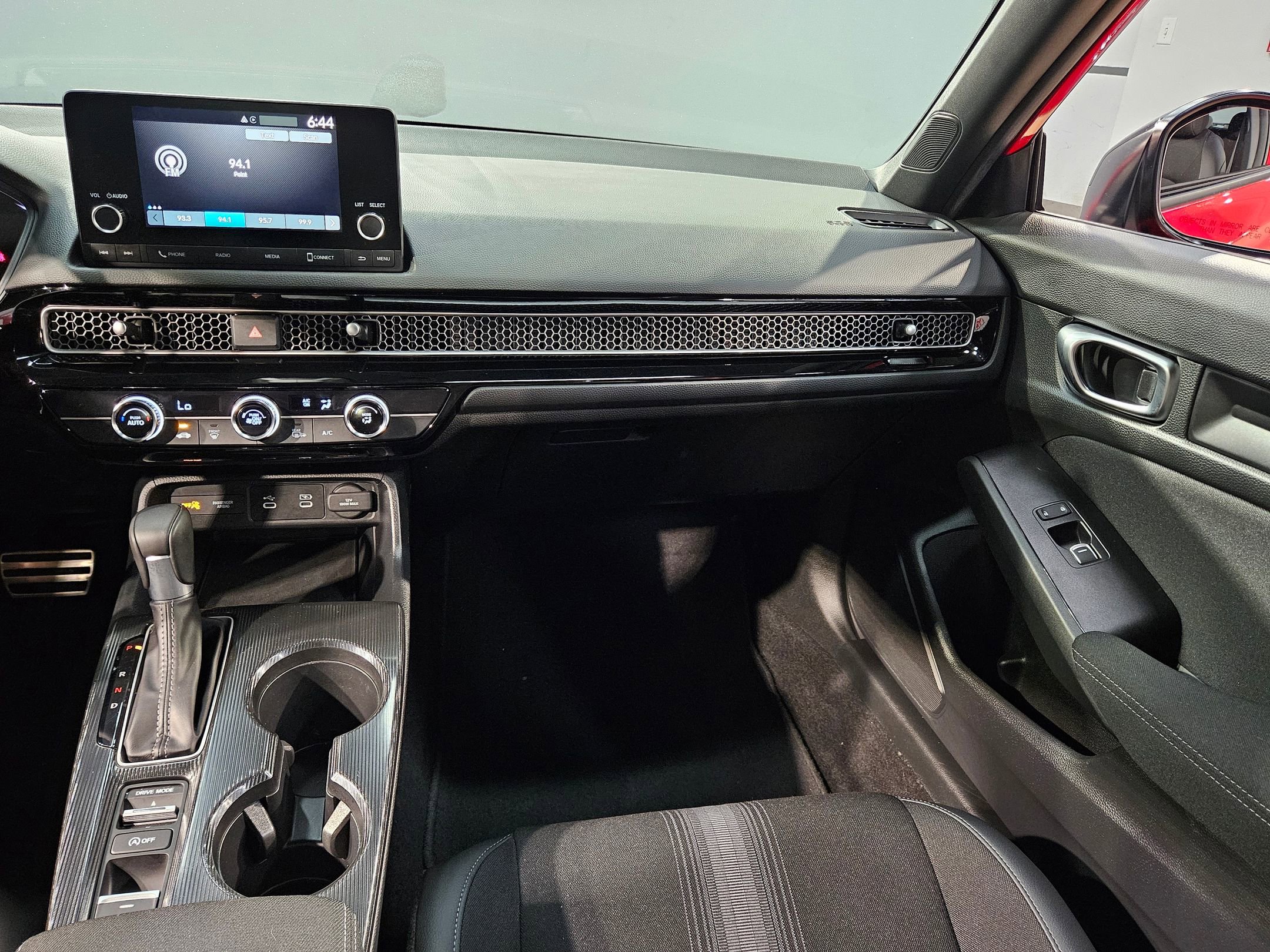 Used 2025 Honda Civic Sport image 11