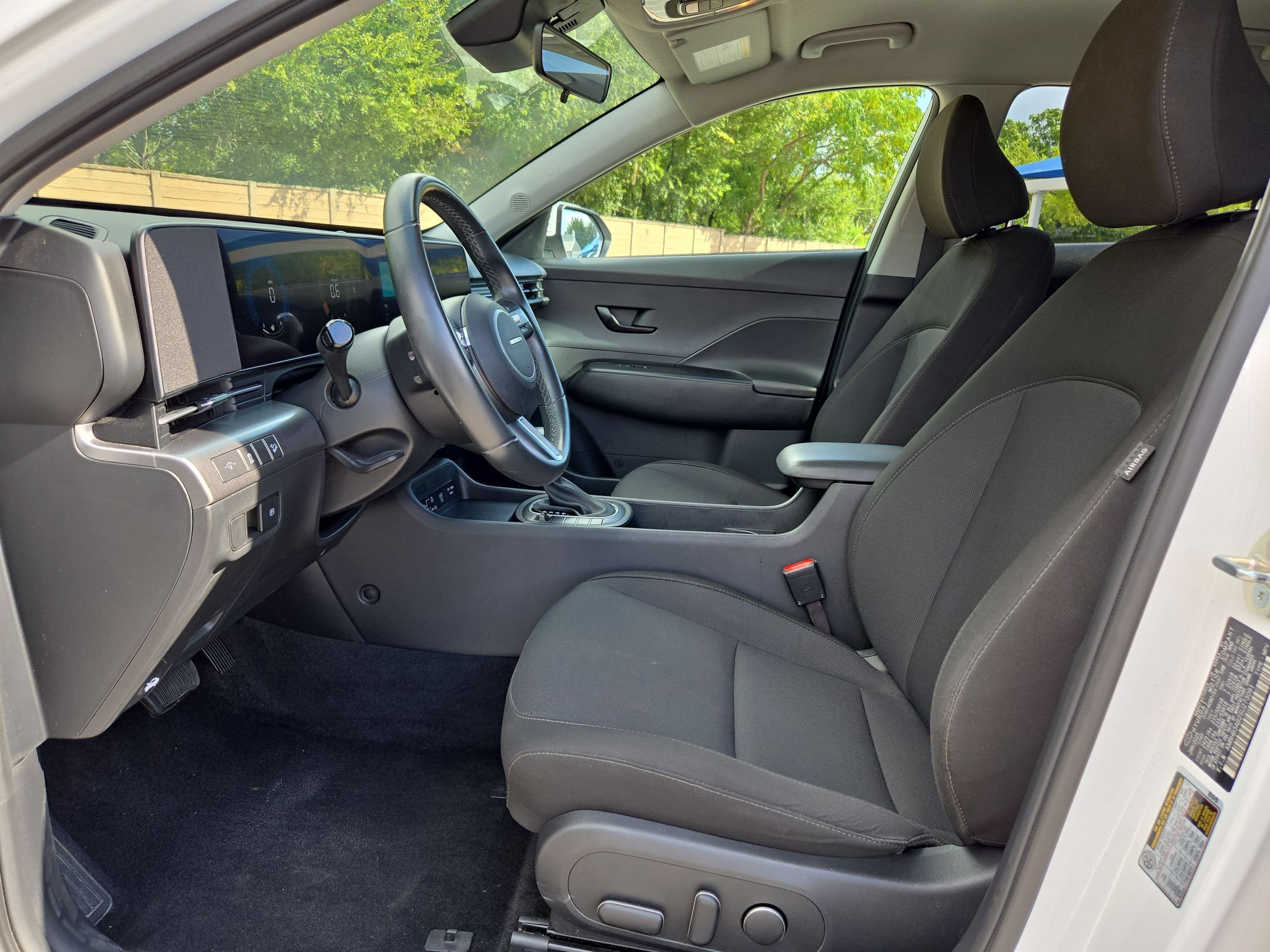 Used 2025 Hyundai Kona SEL FWD image 9
