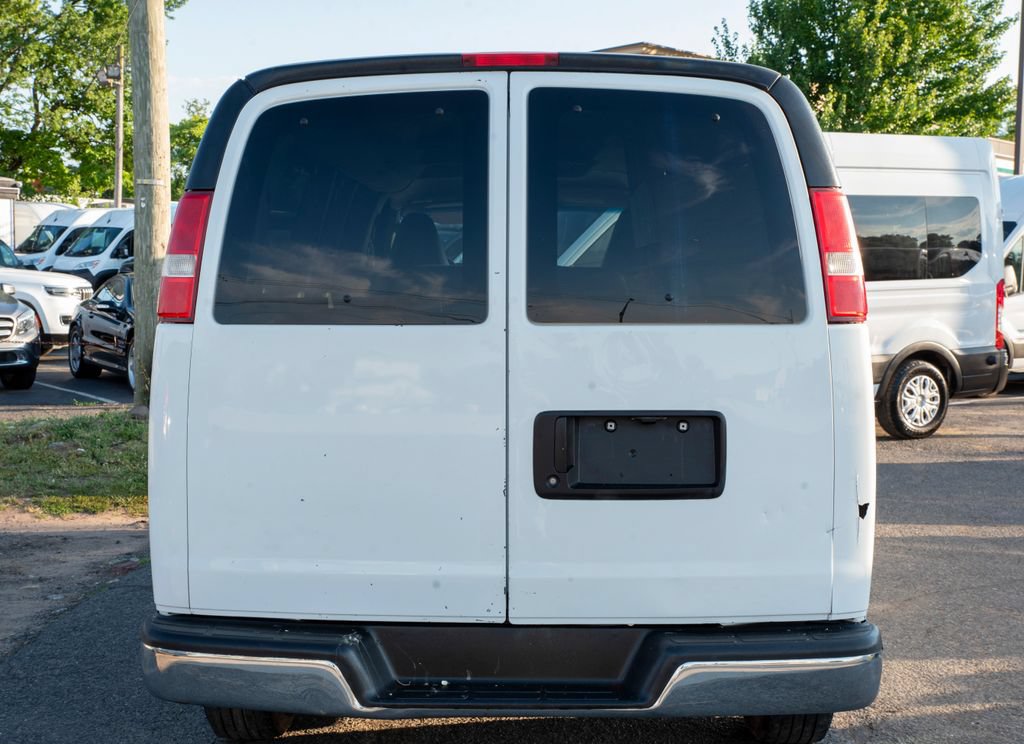 Used 2016 Chevrolet Express 3500 LT w/ LT Preferred Equipment Group RWD image 14