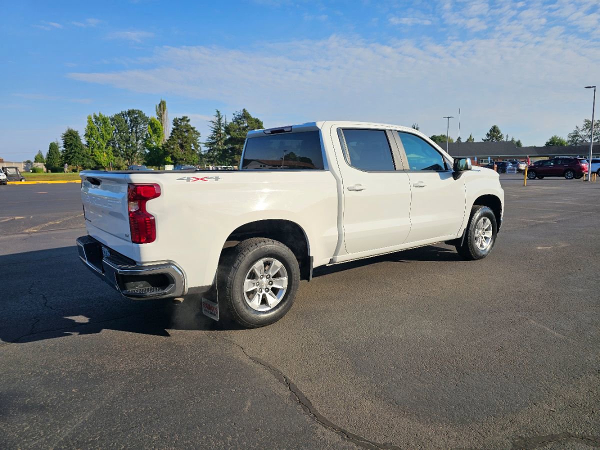 Used 2020 Chevrolet Silverado 1500 LT w/ Remote Start Package image 17