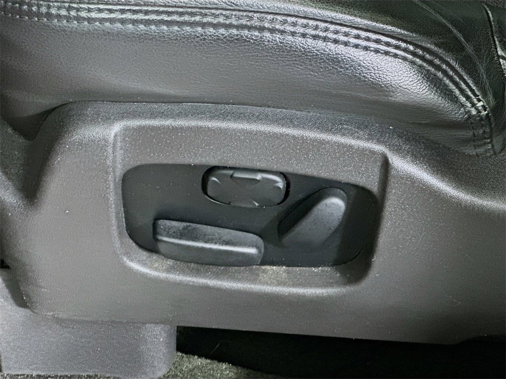 Used 2015 Lincoln MKT AWD w/ Equipment Group 201A image 23