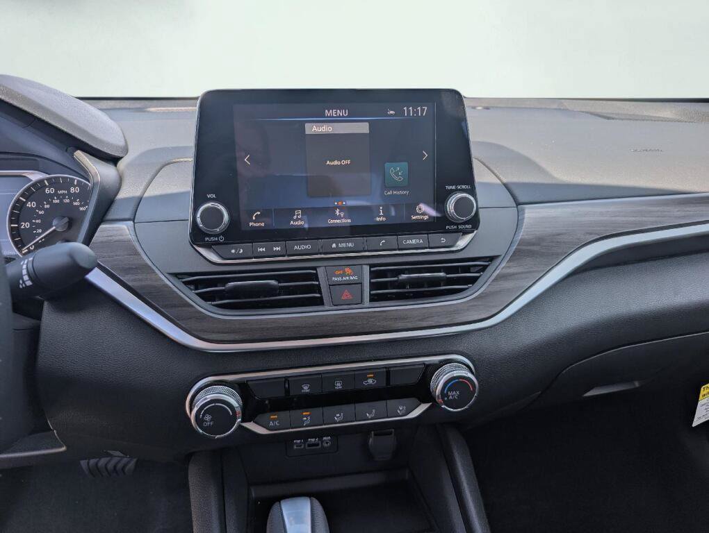 New 2026 Nissan Altima 2.5 SV FWD image 15