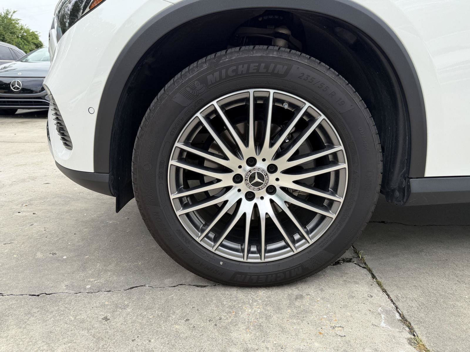Certified 2026 Mercedes-Benz GLC 300 4MATIC image 4