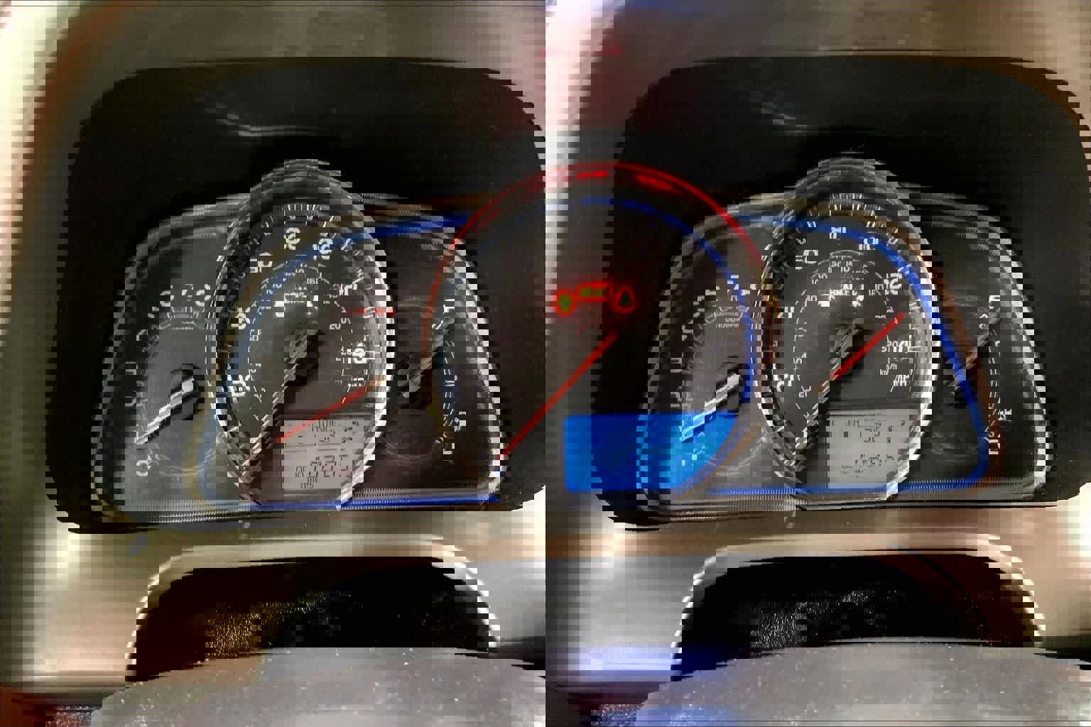 Used 2015 Toyota RAV4 Limited w/ Technology Package image 26