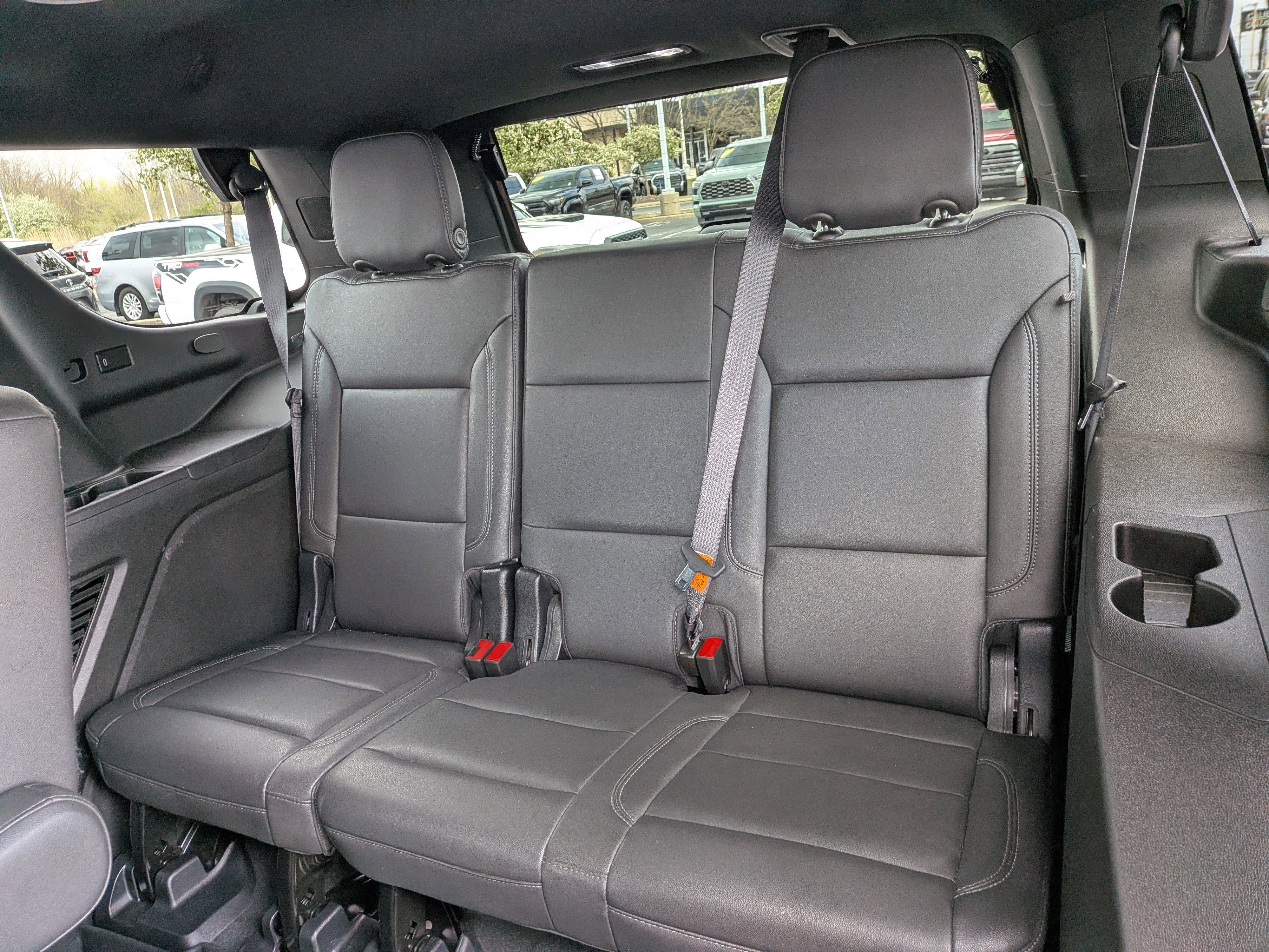 Used 2022 Chevrolet Tahoe LT w/ Luxury Package AWD/4WD image 20