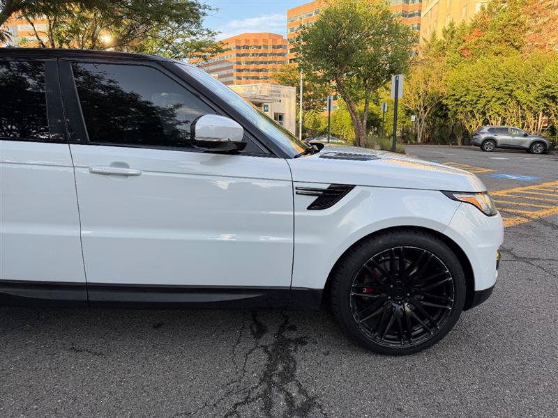 Used 2016 Land Rover Range Rover Sport HSE AWD/4WD image 6