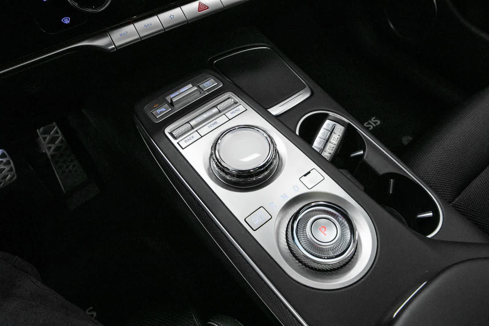 Used 2023 Genesis GV70 2.5T w/ Sport Prestige Package AWD/4WD image 27