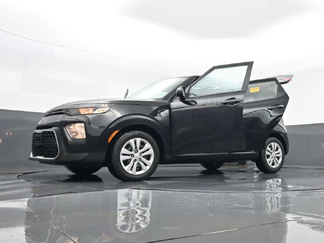 Used 2022 Kia Soul LX FWD image 31