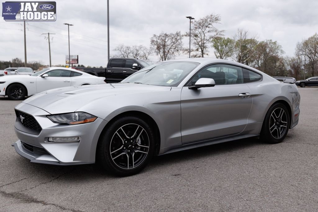 Used 2020 Ford Mustang Premium image 2