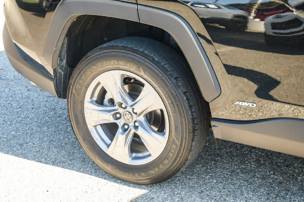 Certified 2023 Toyota RAV4 XLE AWD/4WD image 10