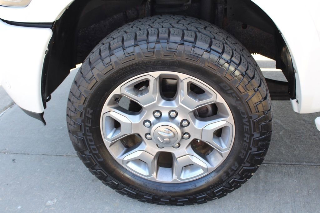 Used 2018 RAM 2500 Limited image 12