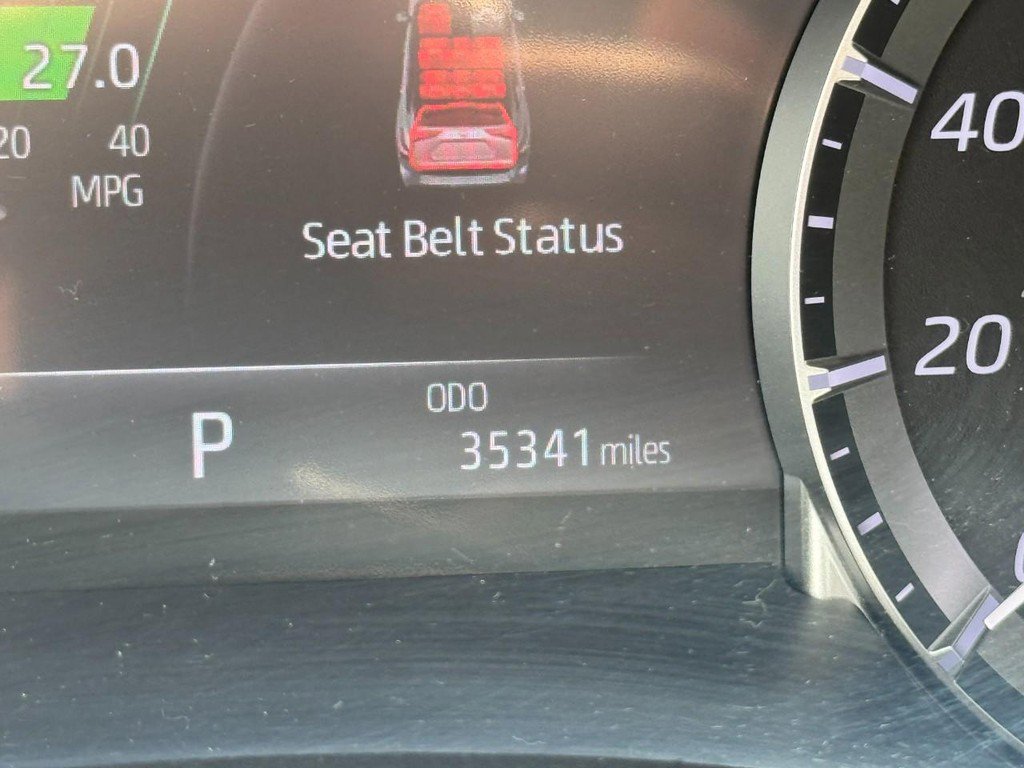 Used 2023 Toyota Highlander image 18