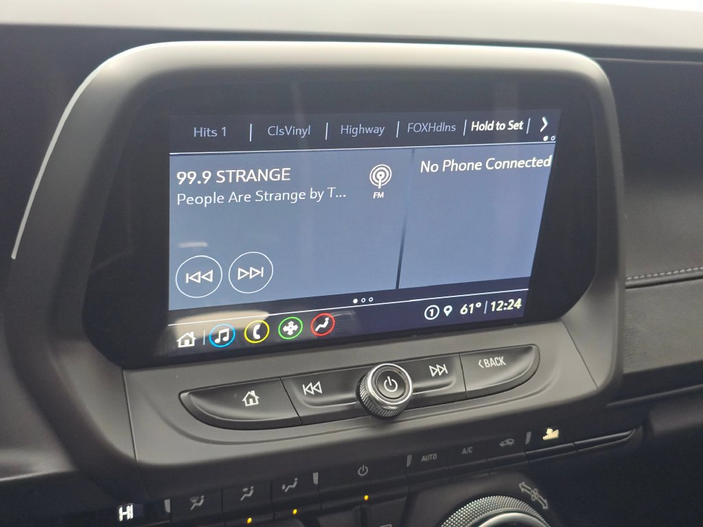 Used 2021 Chevrolet Camaro LT w/ Technology Package RWD image 28