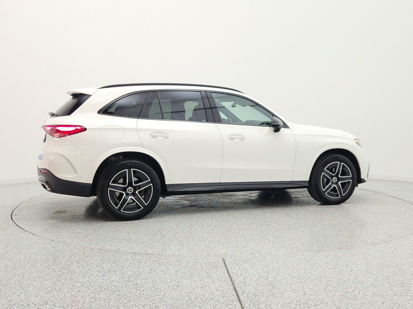 Certified 2023 Mercedes-Benz GLC 300 image 5