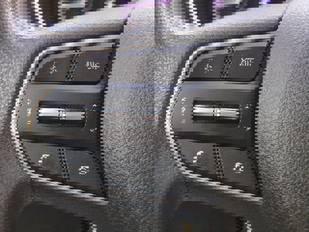 Used 2020 Hyundai Santa Fe SE image 24