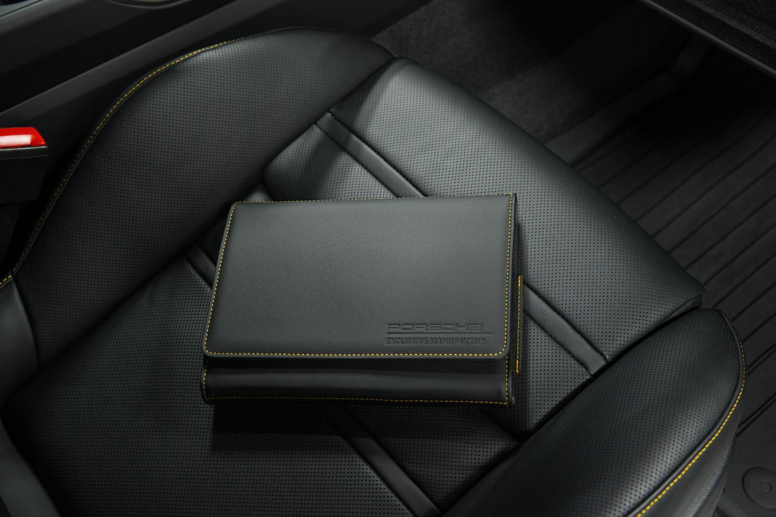 Used 2024 Porsche Cayenne Turbo GT image 87