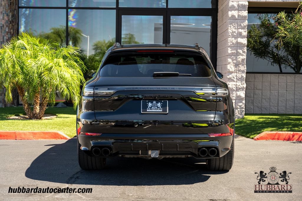 Used 2023 Porsche Cayenne Turbo AWD/4WD image 7