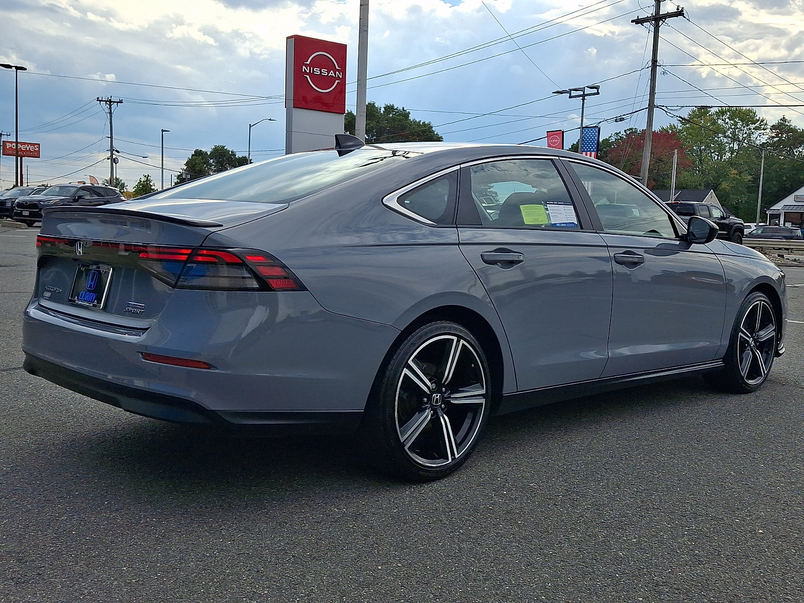 Used 2025 Honda Accord Sport image 4