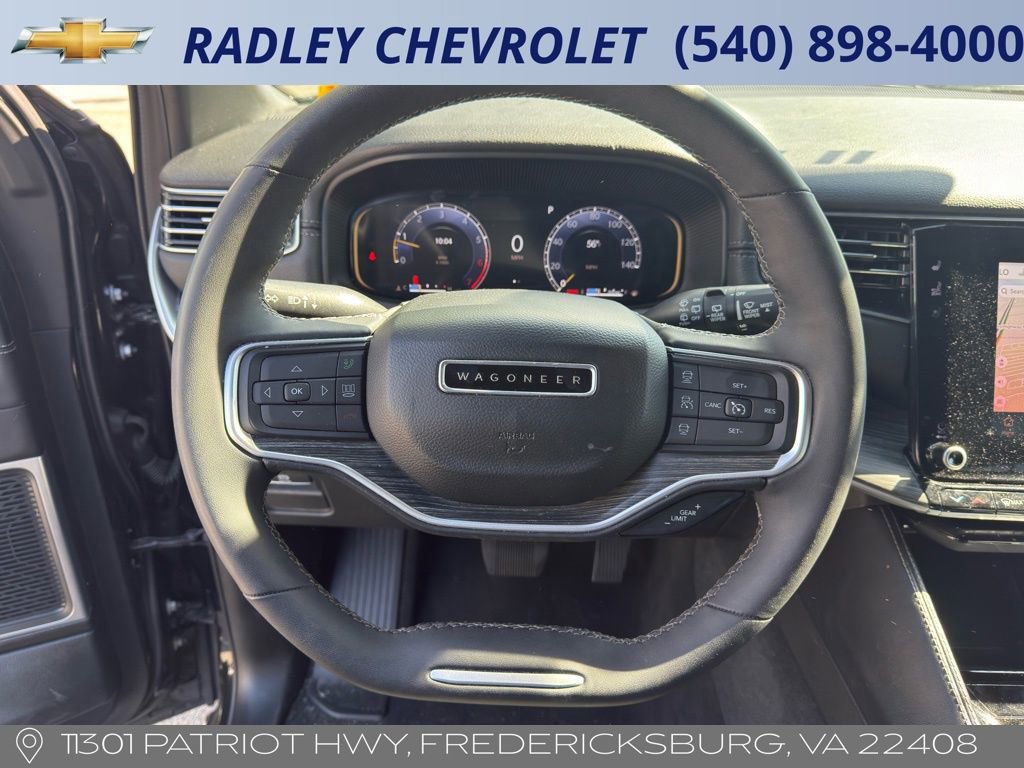 Used 2024 Jeep Wagoneer L Series II w/ Flexible Seating Group AWD/4WD image 11