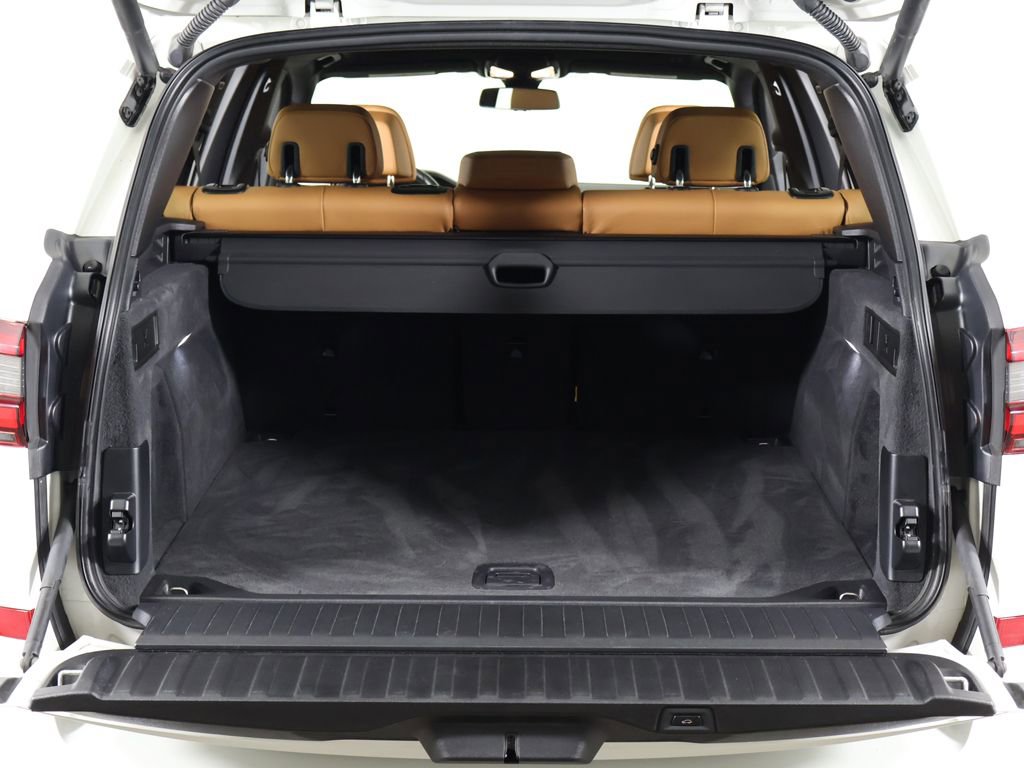 Used 2022 BMW X5 xDrive40i AWD/4WD image 23
