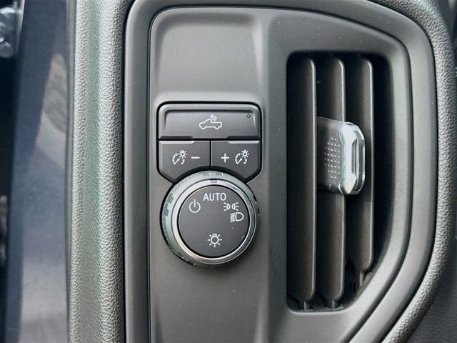 Used 2021 Chevrolet Silverado 1500 Custom image 10