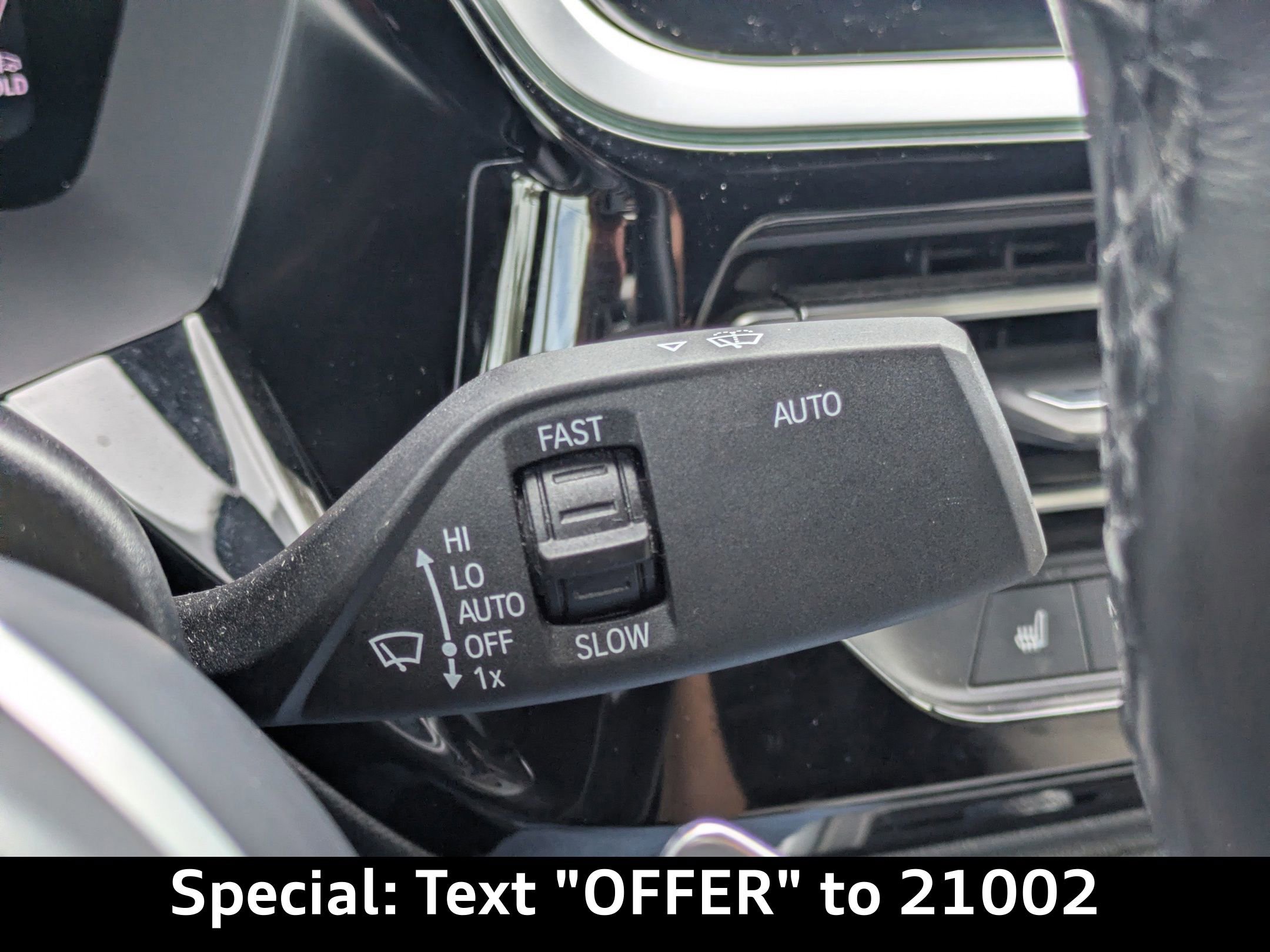 Used 2024 BMW Z4 sDrive30i w/ Shadowloine Package RWD image 32