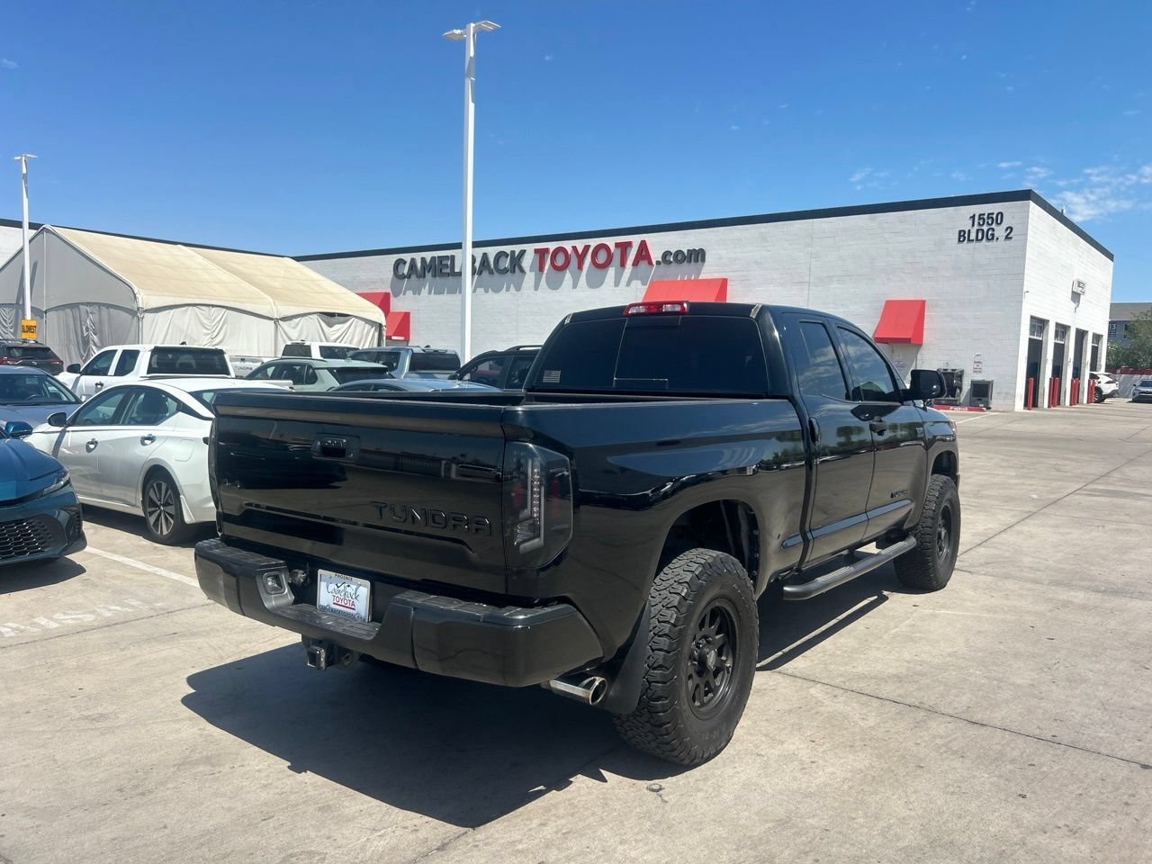 Used 2017 Toyota Tundra SR5 AWD/4WD image 4